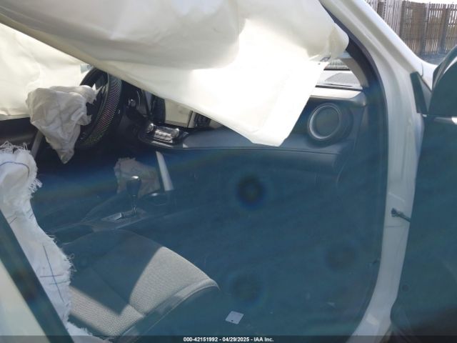 JTMRFREVXGJ061164 Toyota Rav4 Xle