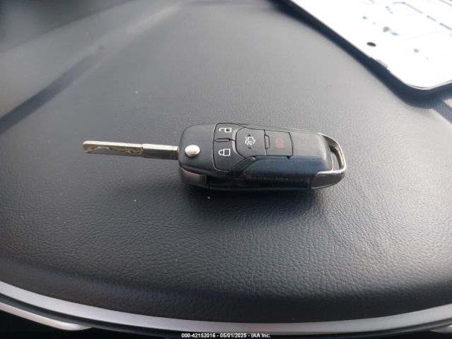 3FA6P0HD3GR111090 Ford FUSION SE