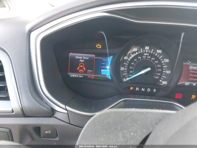 3FA6P0HD3GR111090 Ford FUSION SE