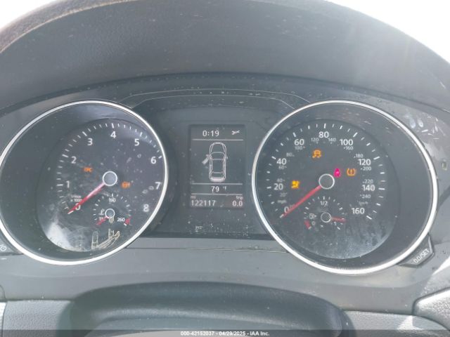 3VWDB7AJ7JM228990 Volkswagen Jetta 1.4t Se/1.4t Wolfsburg Edition