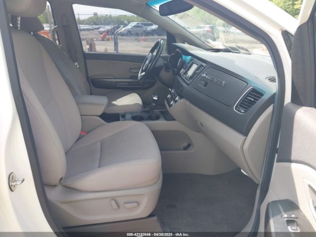 KNDMB5C11H6270103 KIA SEDONA LX