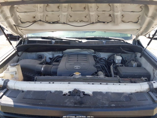 5TFNY5F15HX213864 Toyota Tundra Sr 5.7l V8
