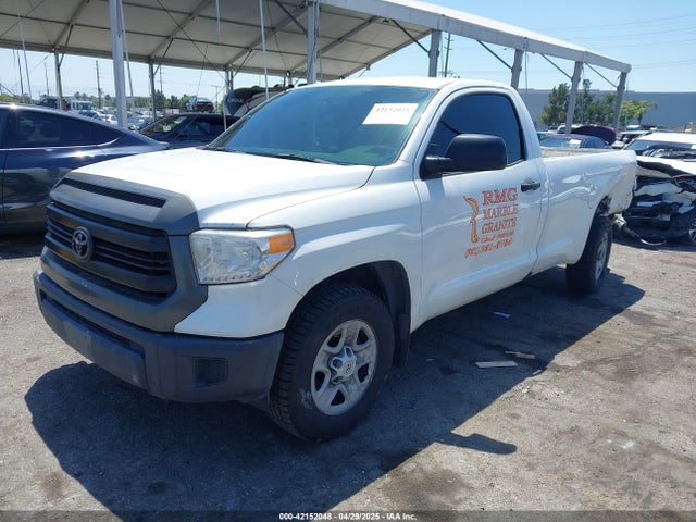 5TFNY5F15HX213864 Toyota Tundra Sr 5.7l V8