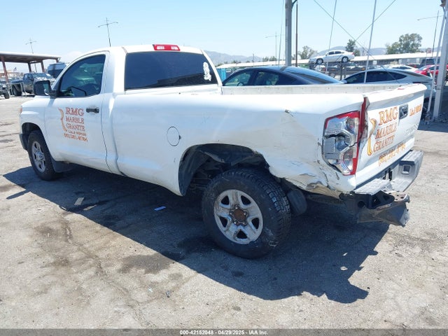 5TFNY5F15HX213864 Toyota Tundra Sr 5.7l V8