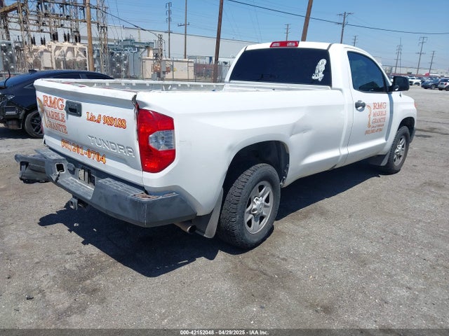 5TFNY5F15HX213864 Toyota Tundra Sr 5.7l V8