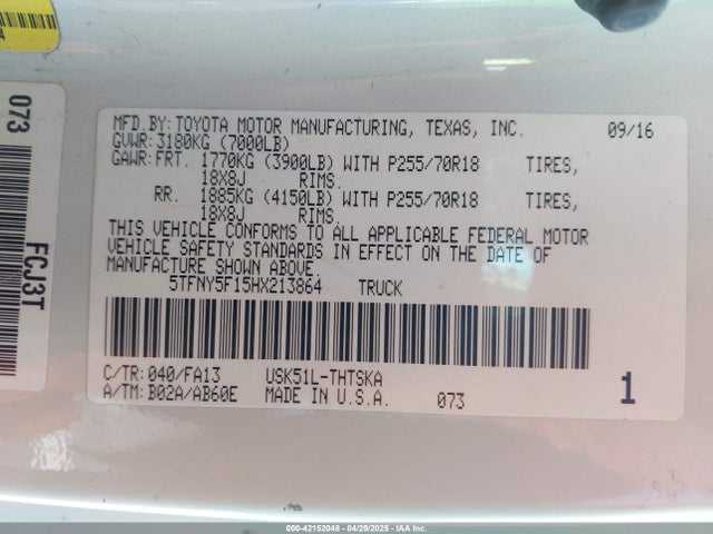5TFNY5F15HX213864 Toyota Tundra Sr 5.7l V8