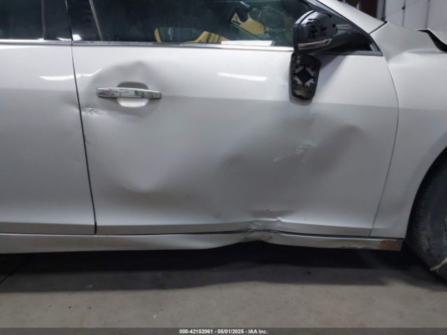 1G11H5SL2EU126130 Chevrolet Malibu 1lz