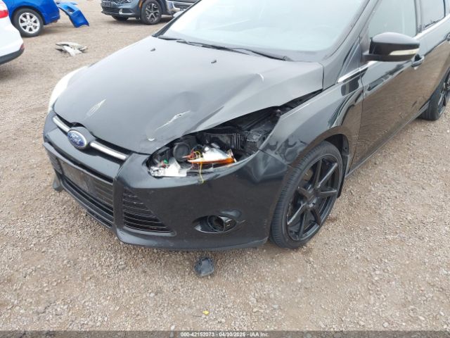 1FADP3N28EL110881 Ford Focus Titanium