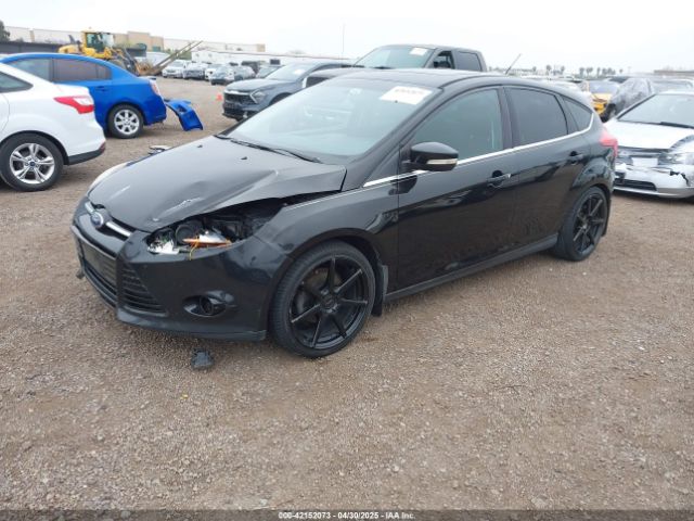 1FADP3N28EL110881 Ford Focus Titanium