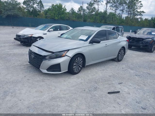1N4BL4DV8RN427073 Nissan Altima Sv Fwd