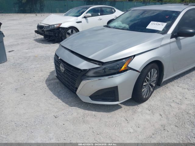 1N4BL4DV8RN427073 Nissan Altima Sv Fwd