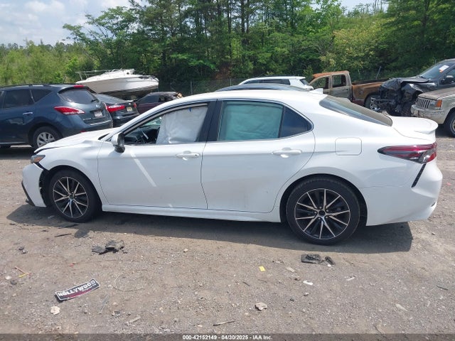 4T1G11AK3PU784979 Toyota CAMRY SE