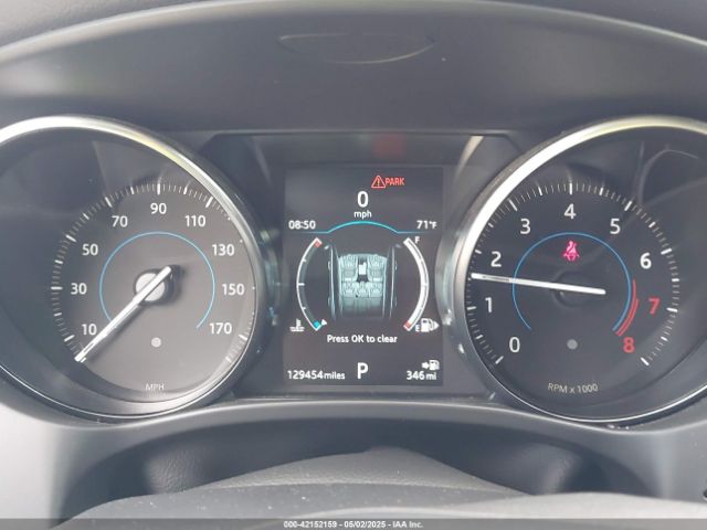 SADCJ2FX8JA329233 Jaguar F-pace 25t Premium