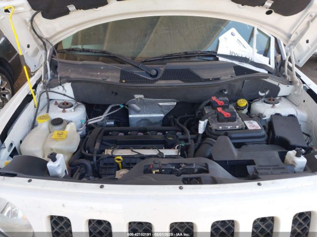 1C4NJPFA0GD588643 Jeep Patriot Latitude