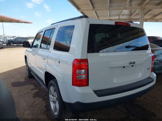 1C4NJPFA0GD588643 Jeep Patriot Latitude