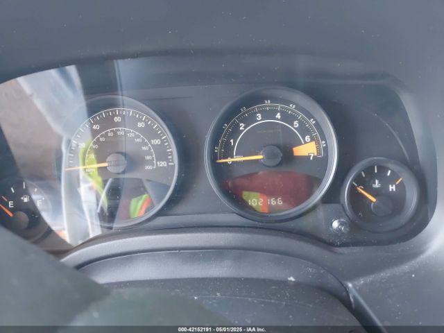 1C4NJPFA0GD588643 Jeep Patriot Latitude