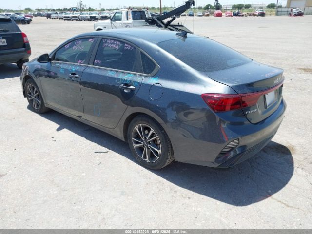 2023 KIA FORTE 3KPF24AD8PE597588 Photo 2