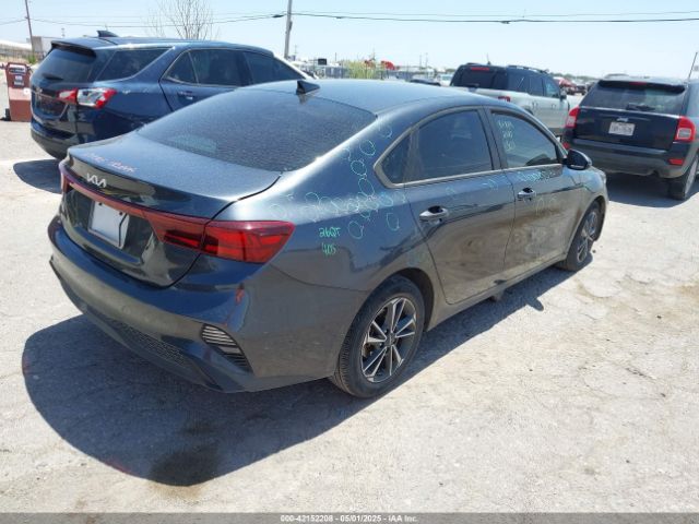 2023 KIA FORTE 3KPF24AD8PE597588 Photo 3