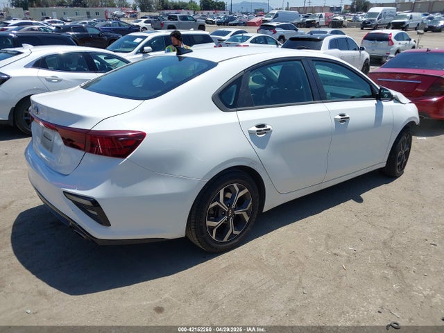 3KPF24AD1ME309812 KIA mpi nu