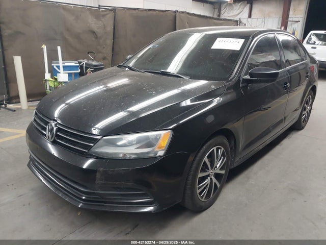3VWD67AJ9GM261972 Volkswagen 2016