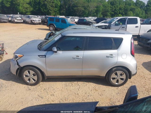 KNDJN2A21G7841988 KIA Soul