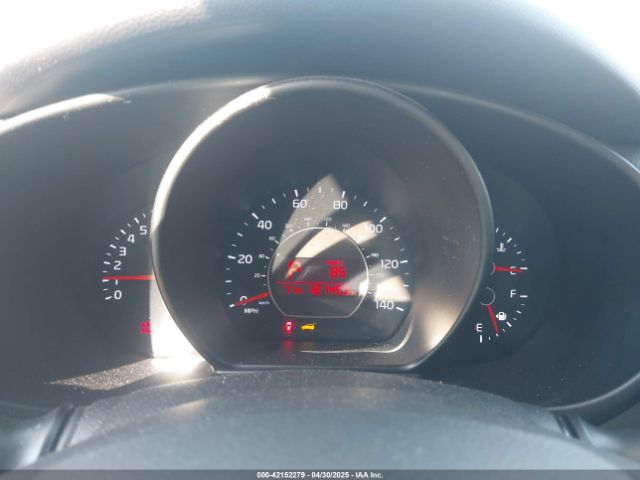 KNDJN2A21G7841988 KIA Soul