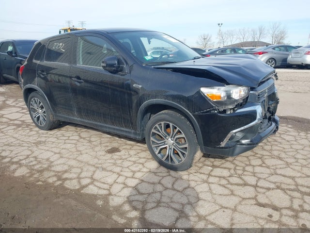 2017 MITSUBISHI OUTLANDER SPORT JA4AP3AUXHZ003850 Photo 0