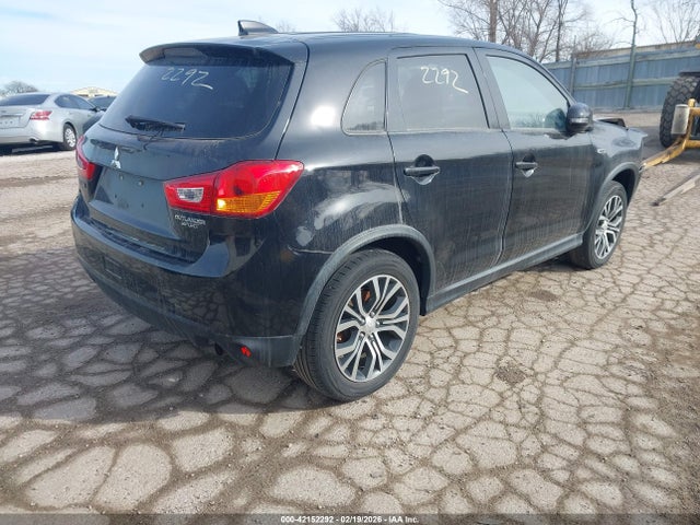 2017 MITSUBISHI OUTLANDER SPORT JA4AP3AUXHZ003850 Photo 3