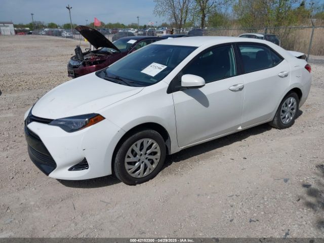 5YFBURHE3HP598684 Toyota COROLLA LE