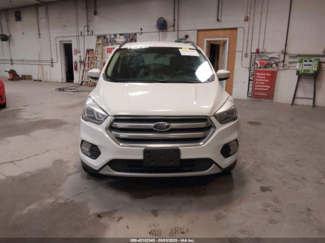 1FMCU9GD1HUD54625 Ford ESCAPE SE