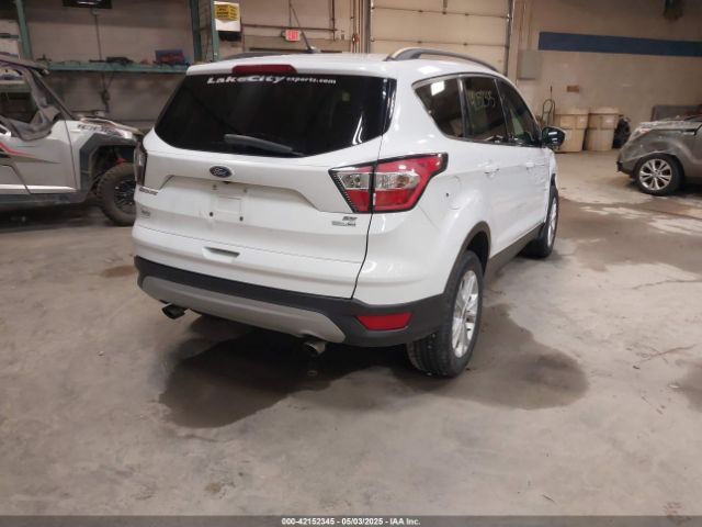 1FMCU9GD1HUD54625 Ford ESCAPE SE