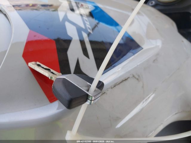 2024 BMW S 1000 WB10E6306R6J85842 Photo 10