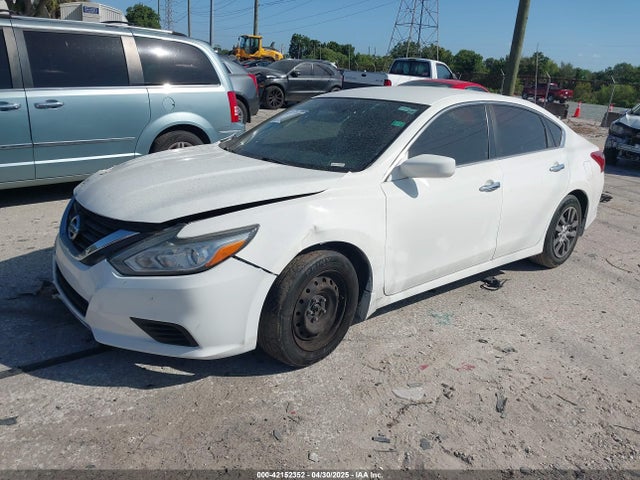1N4AL3AP3JC220649 Nissan Altima 2.5 S