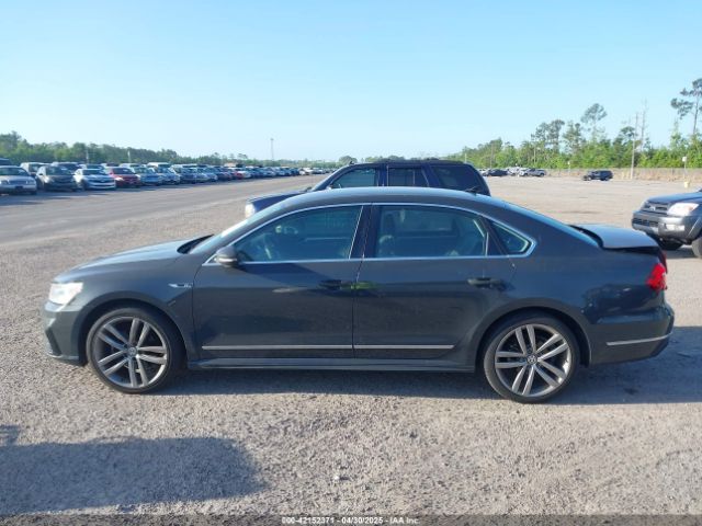 1VWDT7A32HC008327 Volkswagen Passat 1.8t R-line