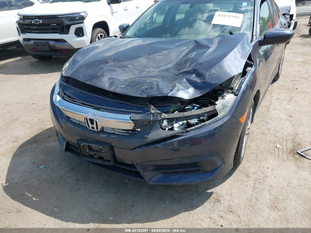 Honda Civic Lx 2018 2HGFC2F53JH560402 Image 6