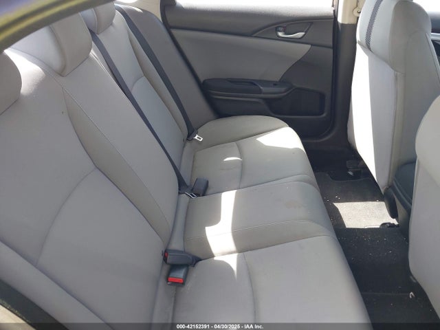 Honda Civic Lx 2018 2HGFC2F53JH560402 Image 8