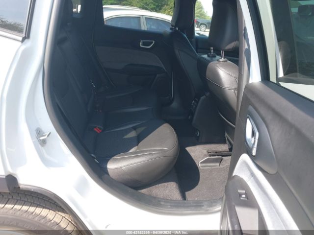 3C4NJDBN4RT124422 Jeep Compass Latitude 4x4