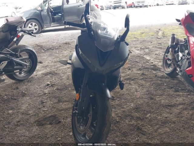 2025 TRIUMPH MOTORCYCLE DAYTONA SMTL23UF9STBU2408 Photo 4