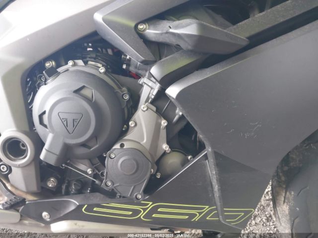 2025 TRIUMPH MOTORCYCLE DAYTONA SMTL23UF9STBU2408 Photo 7