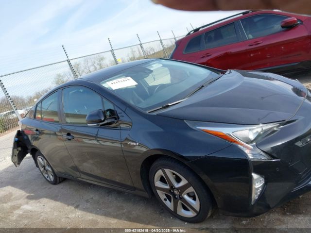 JTDKARFU5H3045014 Toyota Prius