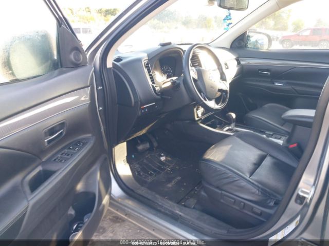 2020 MITSUBISHI OUTLANDER JA4AZ3A33LZ027059 Photo 4