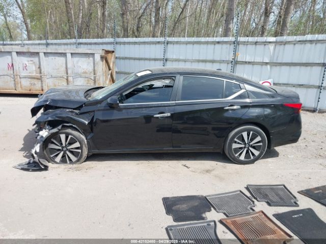 1N4BL4DW5NN338435 Nissan Altima Sv Intelligent Awd