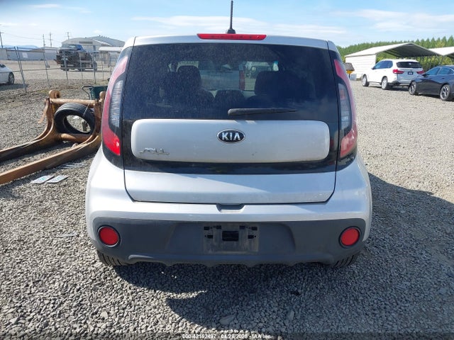 KNDJN2A28J7561198 KIA g
