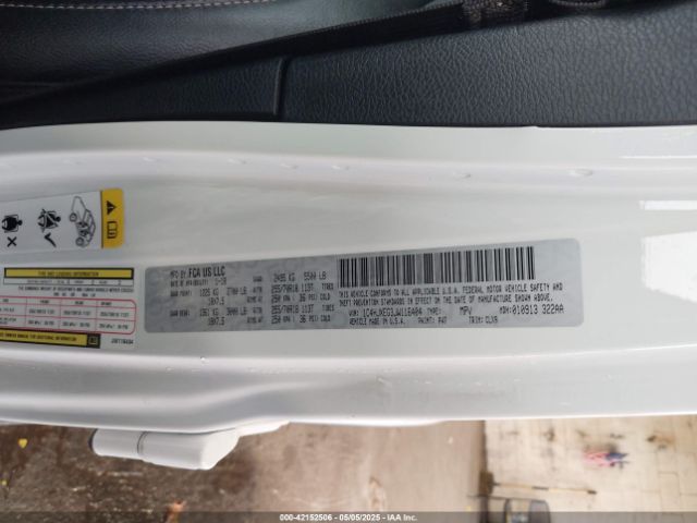 1C4HJXEG3JW116404 Jeep Wrangler Unlimited Sahara 4x4