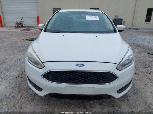 1FADP3K28HL226106 Ford FOCUS SE