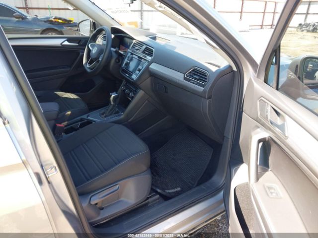 3VV1B7AX3NM021594 Volkswagen Tiguan 2.0t S