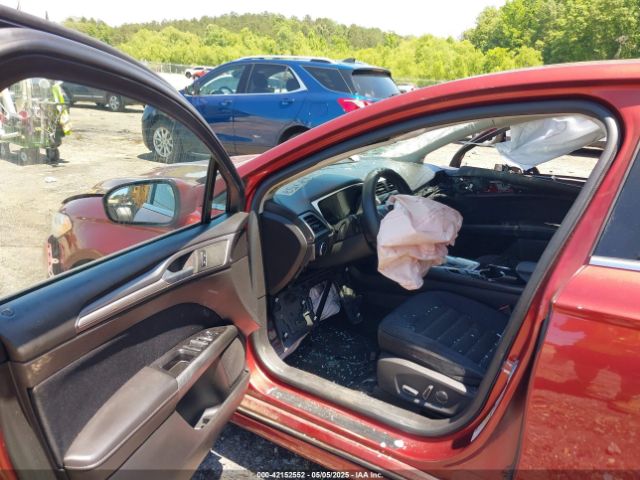 3FA6P0H71ER160134 Ford FUSION SE