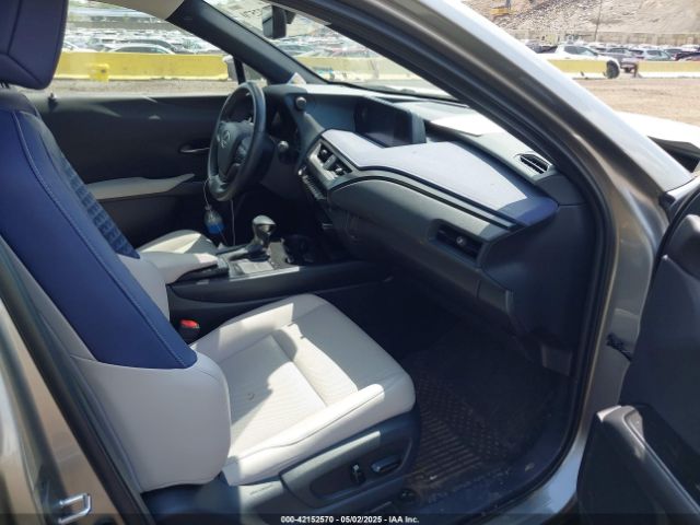 2022 LEXUS UX 250H JTHP9JBHXN2054896 Photo 4