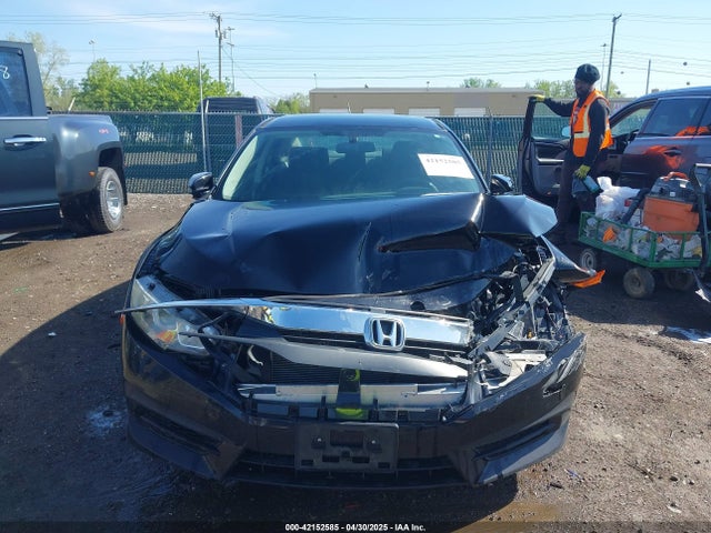 19XFC2F52GE051758 Honda Civic Lx