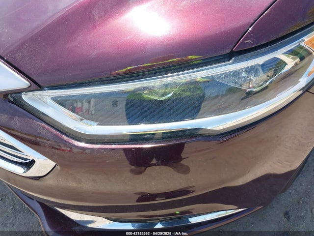 3FA6P0HD9JR135661 Ford FUSION SE